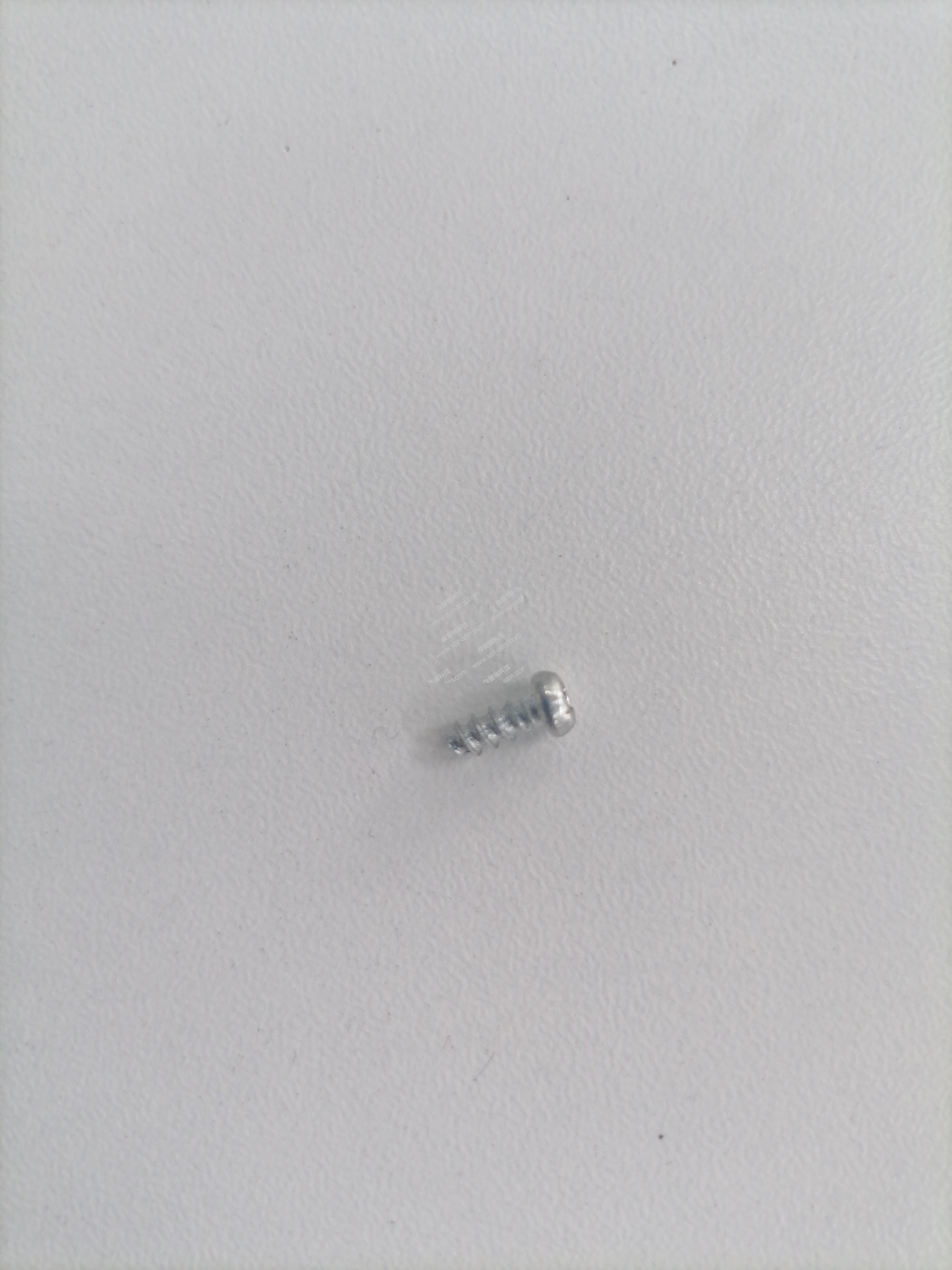 NF300 侧边螺丝（右）