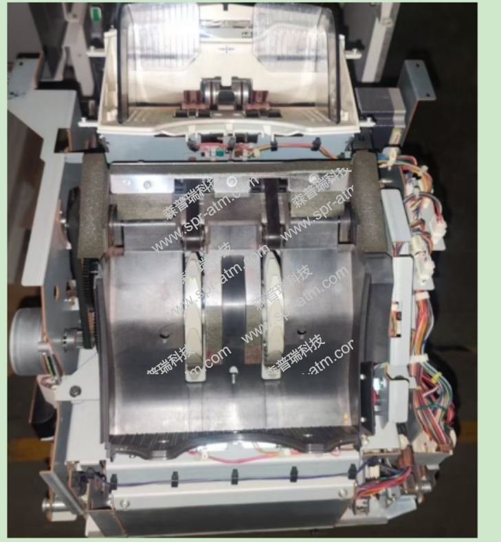 光荣RBG-100  进出钞部