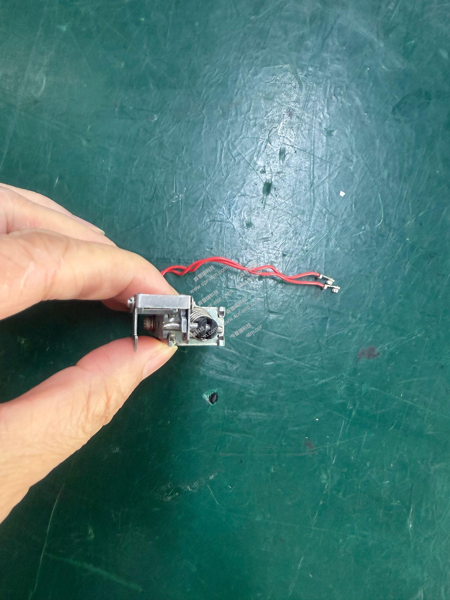 ICT3K7-3R6940 读卡器电磁阀